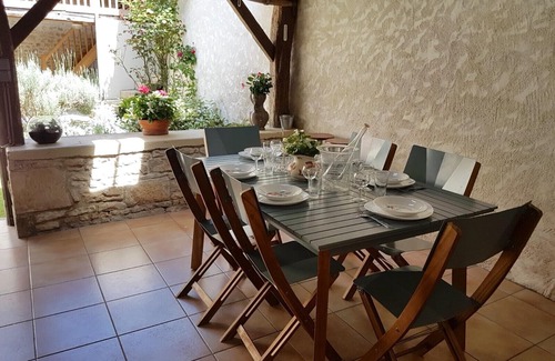 Verteuil-sur-Charente House | 19th century bourgeois residence in the heart of the village, view of the Château de Verteuil