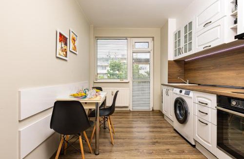 Plovdiv Apartment | 1BD Flat in Plovdiv - 25 min Walk from the Centre by Flat Mаnаger