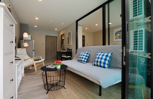 Sa Khu Apartment | 1BDR apt with direct access to pool & 250m from NaiYang beach
