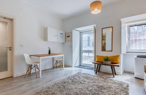 Santa Engracia Apartment | 1BDR Cozy Flat in Heart of Lisbon by LovelyStay