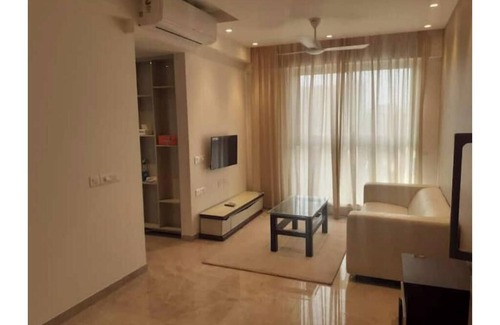 Hiranandani Gardens Apartment | 1BHK @ Hiranandani Powai