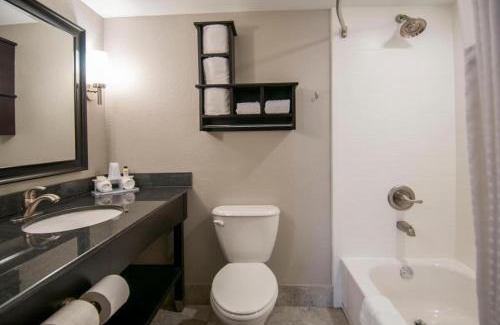 Jackson Apartment | 1BR 1B Sleeps 4 Full Kitchen 2 Beds Suite 134