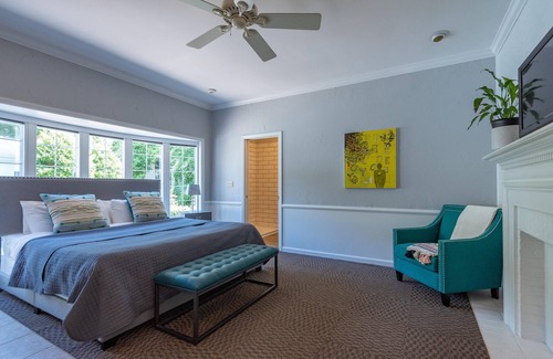 Nashville Hotel | 1BR, 1BA Luxury Hot tub Suite