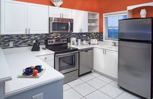 Colliers Bay Condo | 1BR/1BA Oceanfront Condo at Morritt's Grand on East End