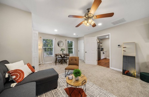 Edgewood Apartment | 1BR/1BA Studio