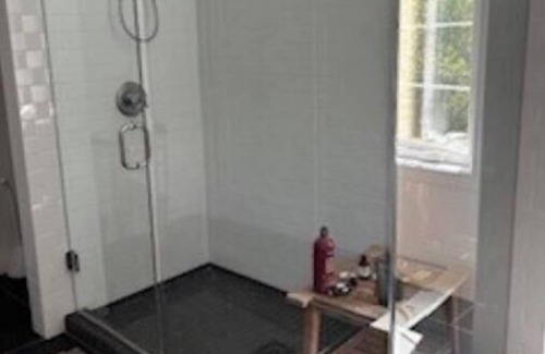 Bearspaw Apartment | 1BR 1Bath Home in Calgary.