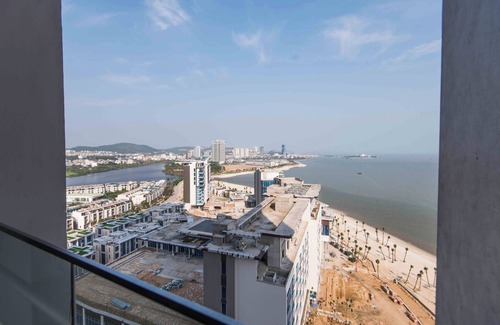 Ha Long Apartment | 1BR A La Carte Ha Long | Ocean View & Serene Mornings