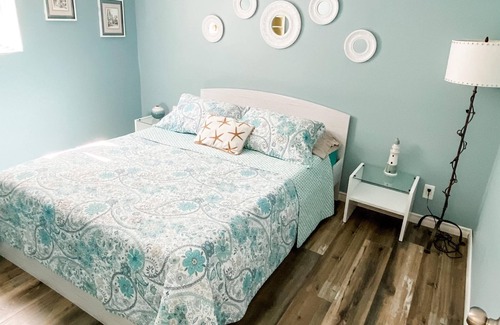 Saint-Zotique Apartment | 1BR Apartment by the Water - 40 mins to Montreal /Airport /Autoroute 20 access