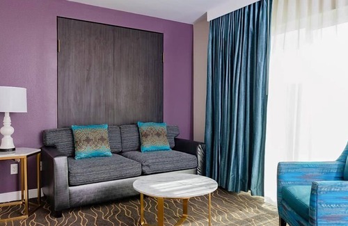 Anaheim Resort Condo | 1br Condo SoCal Thrill Seek in Theme Parks!