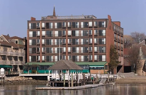Yachting Village Condo | 1br+ Condo Vacation w/Harbor & City Fun!