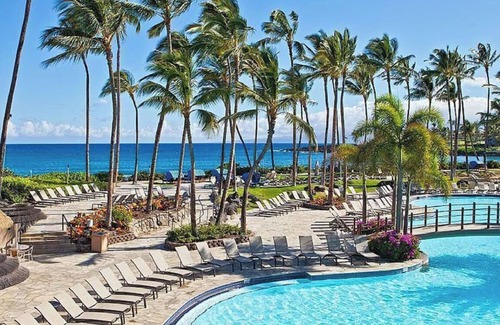 Waikiki Apartment | 1BR Deluxe Suite with Sparkling Honolulu Skyline-Grand Waikikian Hilton Resort!