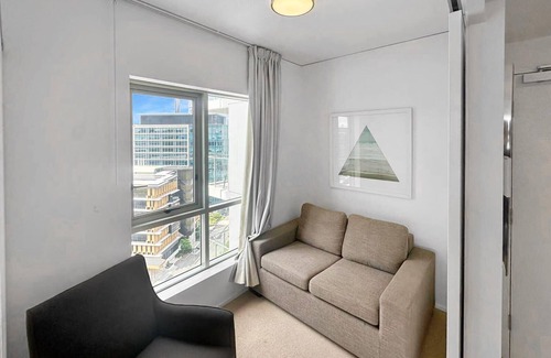 Bowen Hills Apartment | 1BR Executive Apartment with Pool & Gym - Sleeps 3
