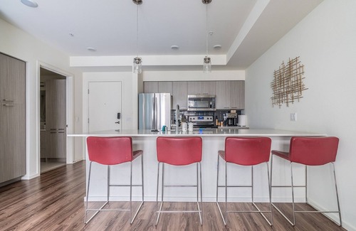Mercer Island Apartment | 1BR | Gym, Rooftop | Mercer Island | Sophari E