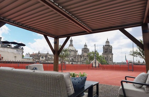 Historic Center Apartment | 1BR Historic suite w/balconies - 100 mts from the Cathedral. CASA SAUTO