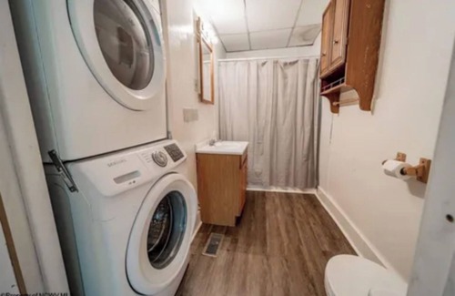 Woodburn Apartment | 1BR Home Near WVU – Perfect for Game Days. Just minutes from WVU stadium