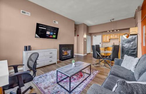 Downtown Cleveland Apartment | 1Br in Heart of Downtown, Sauna, Prime Location
