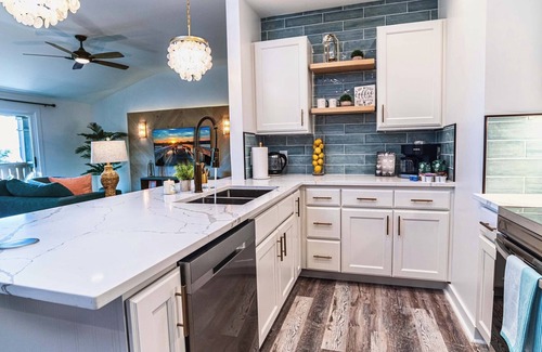 St. Augustine Condo | 1BR King bed-private balcony-luxury-laundry in unit-pool-hot tub-fitness ctr