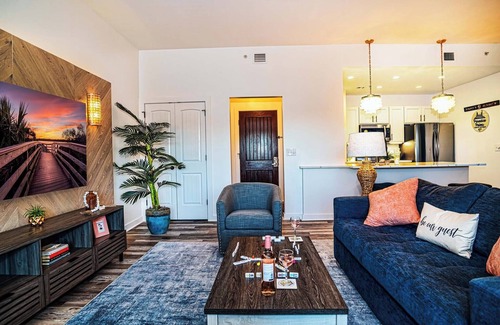 St. Augustine Condo | 1BR King bed-private balcony-luxury-laundry in unit-pool-hot tub-fitness ctr