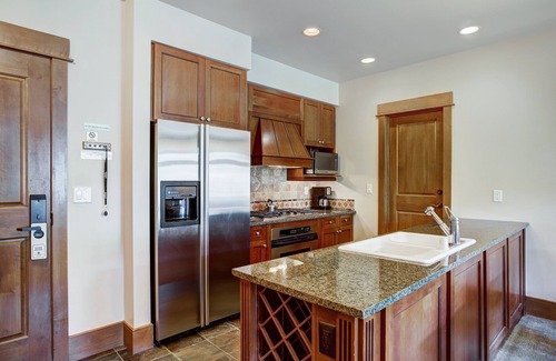 River Run Condo | 1Br Ski-in/Ski-out~On Mountain~Lone Eagle 3031~Kids Ski Free