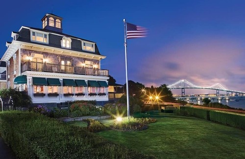 Jamestown Condo | 1br Suite Deluxe Condo Narragansett Bay!