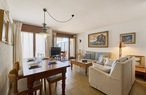 Llafranc Apartment | 1CYP01 - Duplex for 7 people n the seafront of Llafranc beach