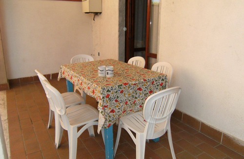 Ronchi Apartment | 1° floor apartment at 100m from the beach. Free Wifi, air conditioning, dogs allowed.