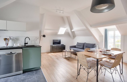 Dinard Apartment | 1km Prieuré beach - Dinard- Flat for 2