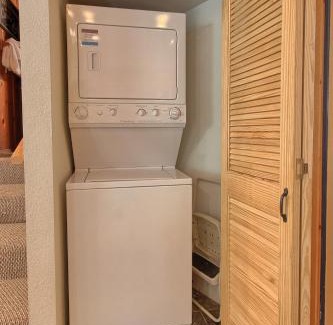North Wawona Ski Chalet | 1L The Tree House