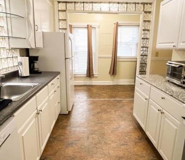 Oneonta Apartment | 1st Base Apt 1 All Star Baseball Rentals