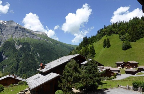 Les Contamines-Montjoie Apartment | 1st floor, view mountain, balcony, parking, tv, 56m², Les Contamines-Montjoie
