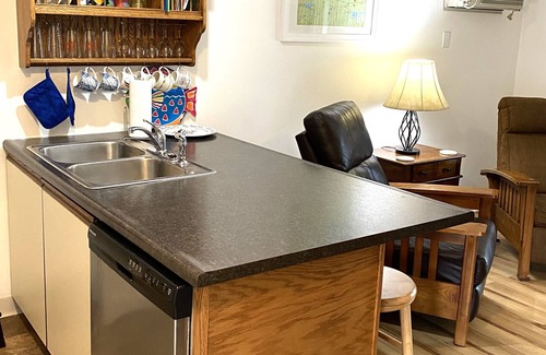 Oak Harbor Condo | 1st floor,1 Bedroom, 1 Bath, Handicapped Friendly - Sleeps 4 at Green Cove