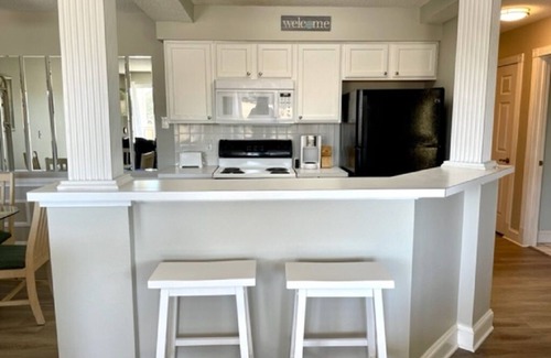 Calabash Condo | 1st floor condo! No steps! Golf onsite and just minutes to top area beaches