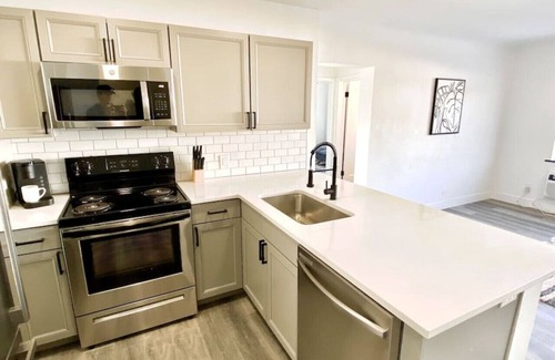 Cherry Creek Apartment | 1st Floor Modern 2BR - Cherry Creek