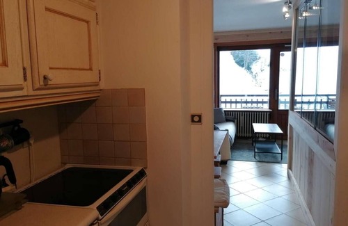 Le Chinaillon Apartment | 1st floor, view ski slopes, balcony, parking, tv, ski locker, 22m², Le Grand Bornand