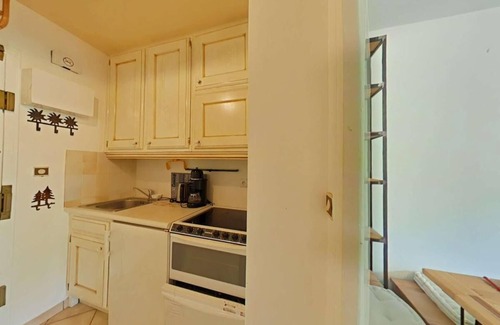 Le Chinaillon Apartment | 1st floor, view ski slopes, balcony, parking, tv, ski locker, 22m², Le Grand Bornand