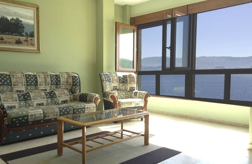 Raxo Apartment | 1st line of beach in Raxó 5 minutes from Sanxenxo