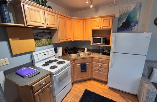 Cordova Apartment | 1st Street Hideout, 1st Street Hideout in Cordova