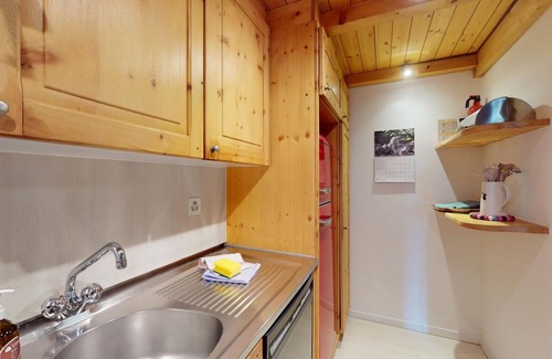 Celerina-Schlarigna Apartment | 2 1/2 -room flat on the 3rd floor.
