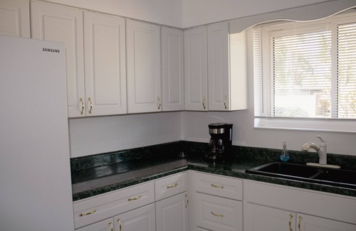 Sarasota Springs House | 2/1 with Huge Backyard - Pet Paradise-20 min from Beaches