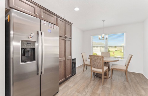 Wildwood House | 2/2 in The Village of Richmond