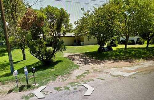 Buchanan Dam House | 2/2, sleeps 10, deep-water dock, dog-friendly