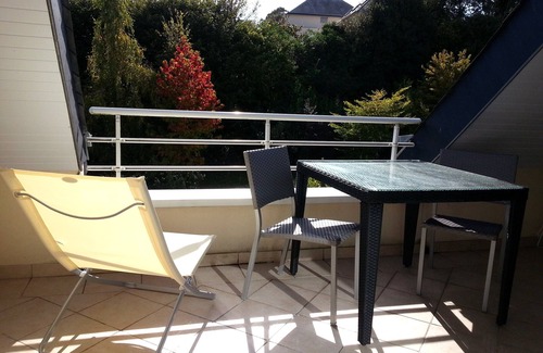 Binic Apartment | 2/4-person apartment in BINIC, south-facing terrace, 200 m from the beach and port