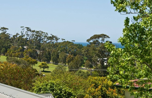 Mollymook Apartment | 2/76 Seaview Street Mollymook Beach