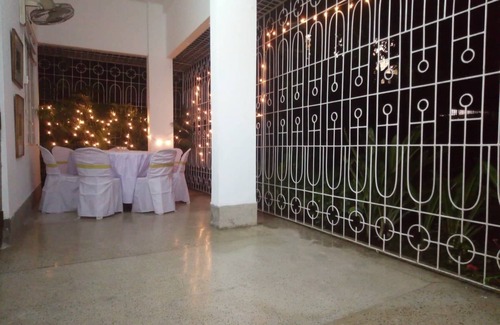 Dhanmondi House | 2 adjoining rooms sleeps 4 pax- Great for families