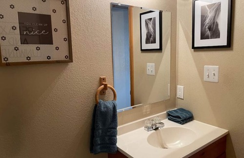 Laramie Apartment | 2 BD in North Laramie