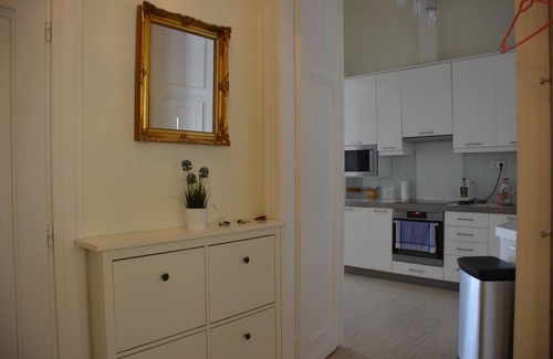 Belvaros - Lipotvaros Apartment | 2 Bdr, 2 Bath Lux Apt A/C, Prime location, great balcony views