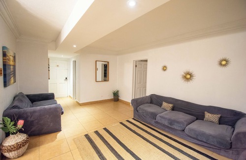 Costa Apartment | 2 BDR - BEACHFRONT Cozy Apt