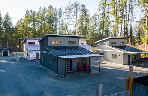 Port Alberni House | 2 Bdrm 2 ensuite new modern home
