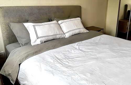 Mont'Serrat Apartment | 2 bdrm apt w/ office near Moinhos Park