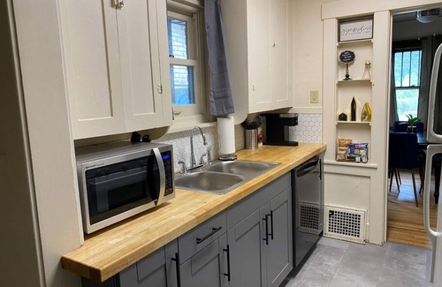 Cheyenne Apartment | 2 BDRM - Sleeps up to 6